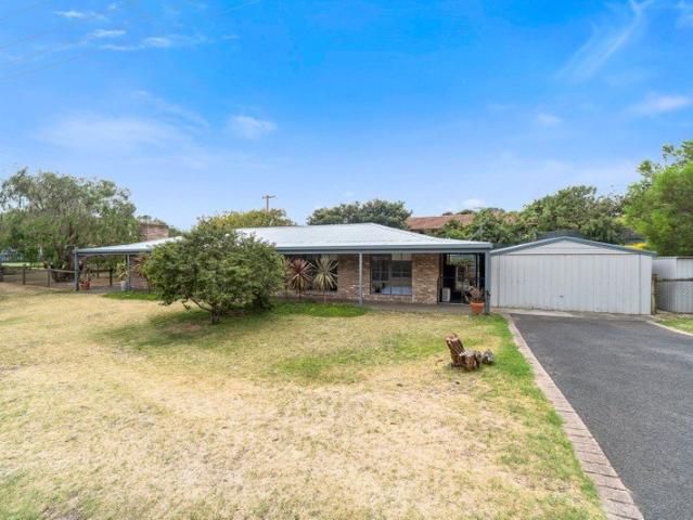 Established Gardens, Generous Land & Room To Enjoy
