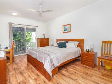 200m to Four Mile Beach | Furnished Townhouse | Lifestyle + Income Flexibility