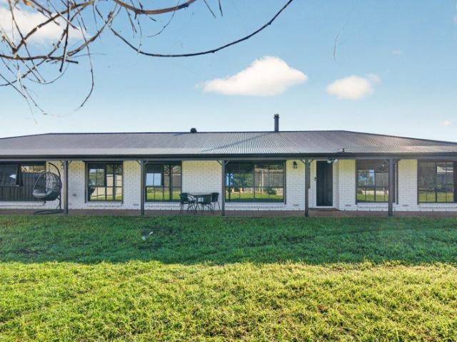 ESTABLISHED, SPACIOUS & EXCEPTIONALLY LOCATED