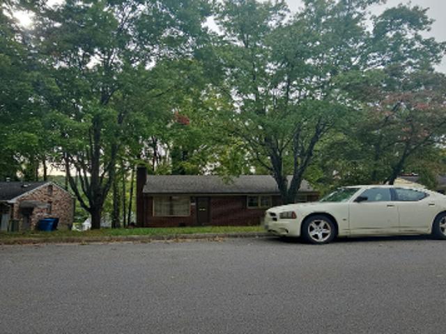 Estates Rd SE