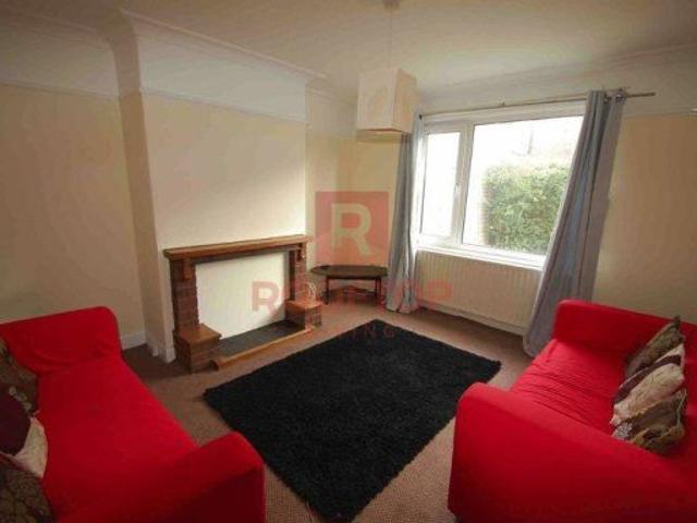 Estcourt Terrace, Leeds LS6, 3 bed shared accommodation to rent, £542 pppm | PrimeLocation