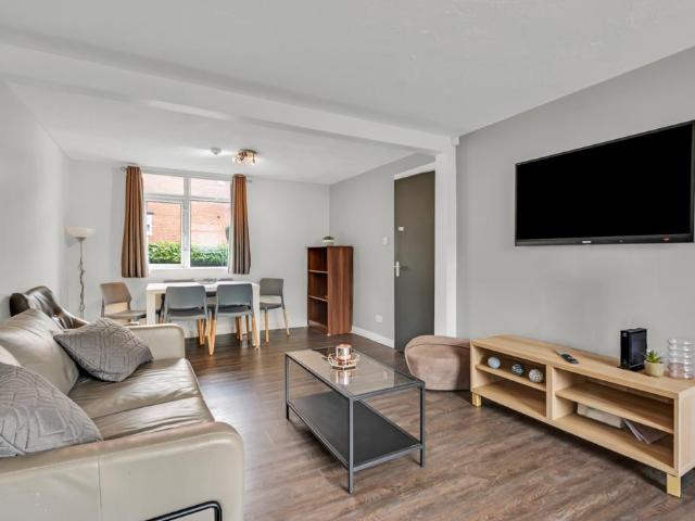 ESTCOURT TERRACE, Leeds 1 bed in a house share to rent £446 pcm £103 pw