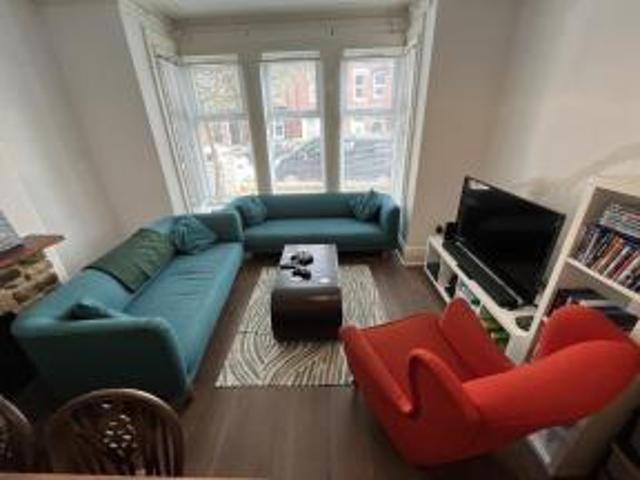 Estcourt Terrace, Leeds 6 bed terraced house to rent £420 pcm £97 pw