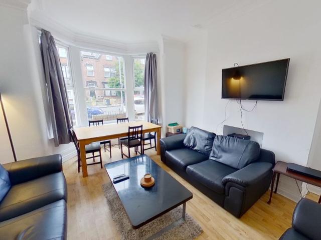 Estcourt Avenue, Headingley, Leeds, West Yorkshire LS6, 8 bed terraced house to rent, £4,299 pcm | PrimeLocation