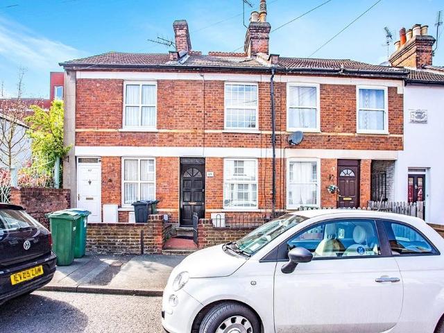 Estcourt Road, Hertfordshire WD17 2 bed terraced house to rent £1,650 pcm £381 pw
