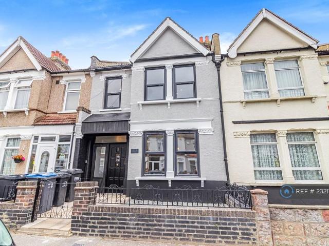 Estcourt Road, London, SE25 4 bed terraced house to rent £2,750 pcm £635 pw