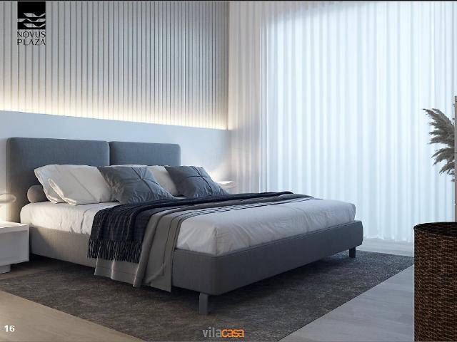 Este moderno apartamento T2, destaca se pela sua construção robusta em betão armado, isolamento térmico e acústico de alto desempenho e acabamentos sofisticados. Conta com caixilharia minimalista com vidro duplo, estores blackouts automatizados e iluminação embutida