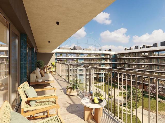 Este NOVO condomínio privado de luxo espera por si. Apartamentos em fase de construção, localizados junto ao Forum Algarve em Faro. Este é o estilo de vida que procura, perto de todas as comodidades, a poucos minutos do centro de Faro, Aeroporto e Praia.São mais de 115 apartamentos com sistemas sustentáveis e mais de 2.000 m2 de área ajardinada.Comodidades de luxo
