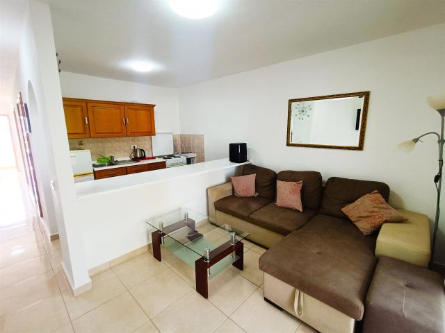 Este apartamento de un dormitorio, situado en primera planta. 58m² Golf Del Sur