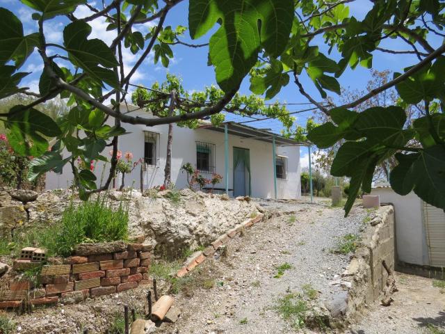 Este cortijo tradicional de una sola planta tiene una posici. 87m² Cástaras