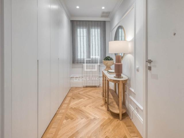 Este exclusivo y luminoso piso se encuentra en una ubicación. 192m² Madrid