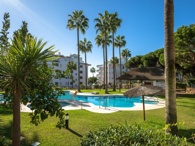 Este exclusivo apartamento en primera línea de playa se encu. 105m² Mijas Costa