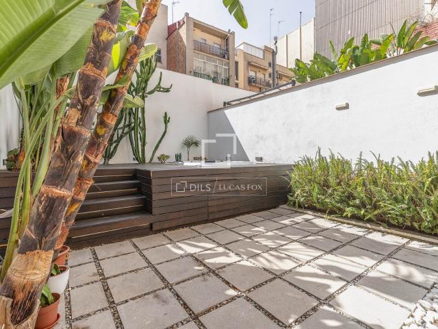 Este exclusivo piso destaca por su impresionante terraza pri. 112m² Barcelona