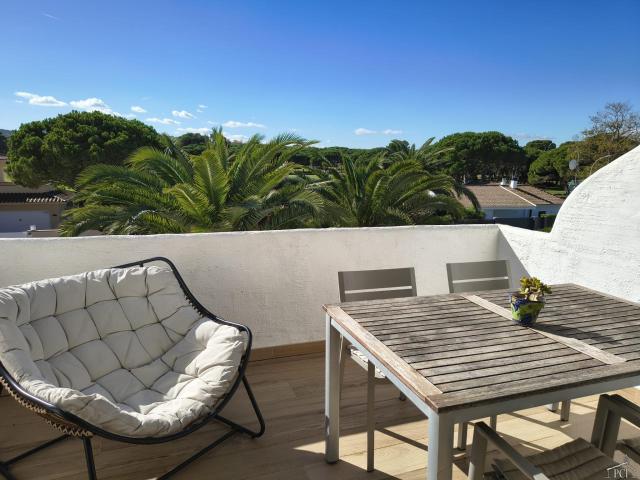 Este fabuloso ático dúplex, completamente reformado, ofrece. 75m² Pals