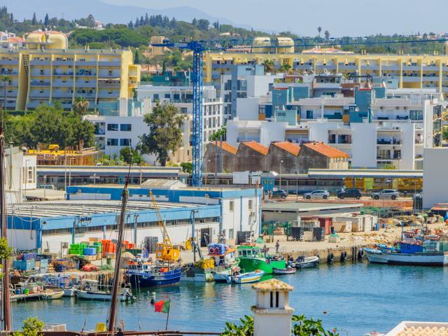 Este fantástico apartamento de um quarto está localizado no. 44m² Lagos