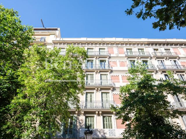 Este proyecto de obra nueva de lujo esta situado en una de l. 96m² Barcelona