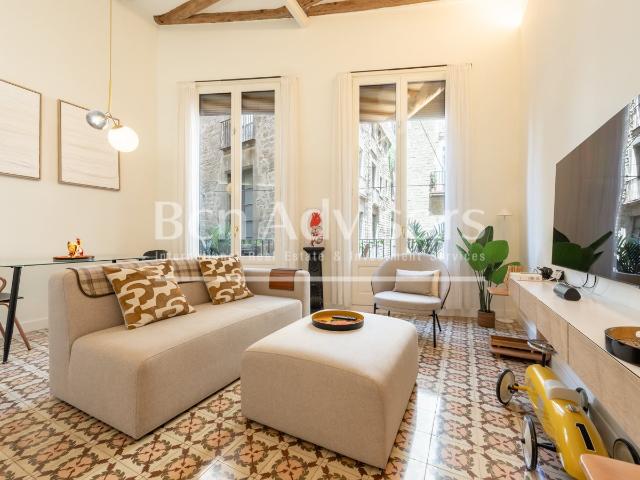 Este sensacional piso totalmente reformado en 2023 con un gu. 80m² Barcelona