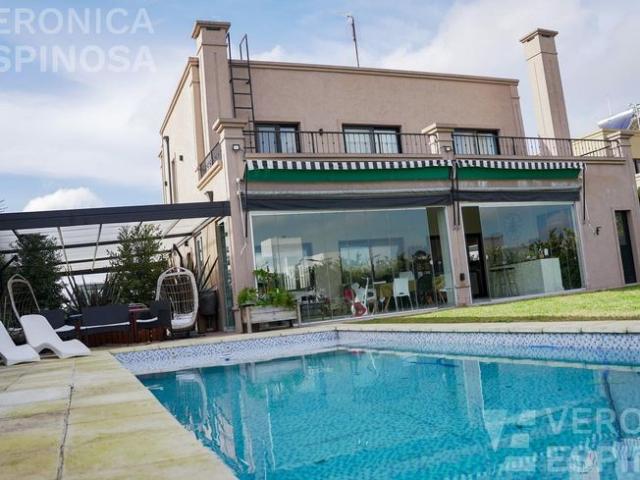 Esteban Echeverría, Provincia de Buenos Aires