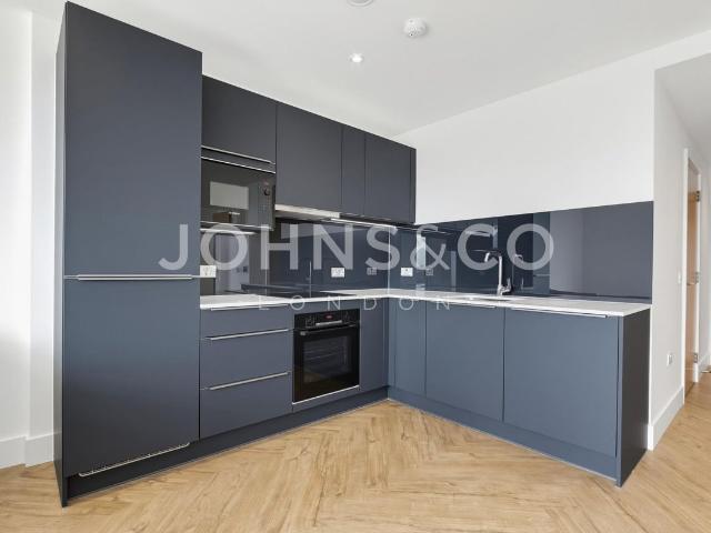 Estelle House, Upper East, London E3, 1 bed flat to rent, £2,200 pcm | PrimeLocation