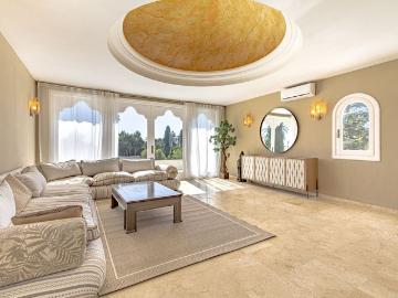 Semi Detached House in Estepona