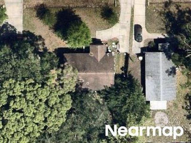 Esther St