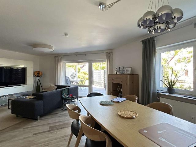 Estklassige 3,5 Zimmer Erdgeschoss Wohnung inkl. Außenterrasse, Kellerraum & TG Stellplatz