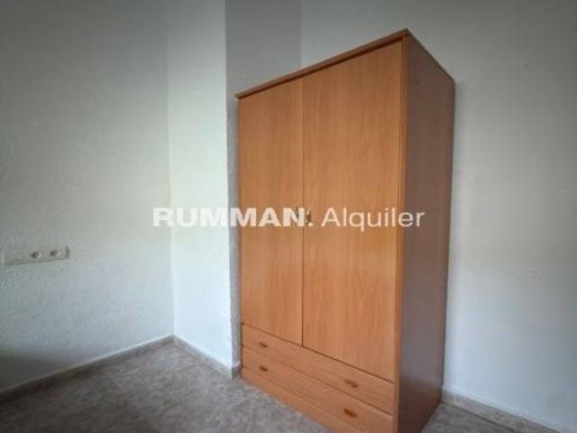 EST/LT/ Piso de TRES dormitorios, zona San Ildefonso