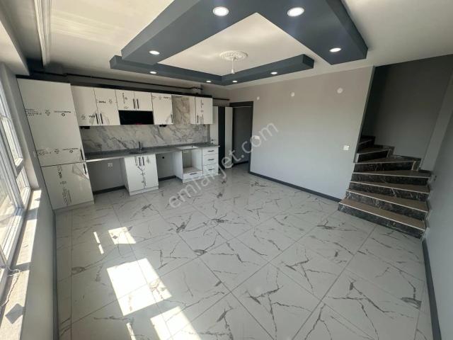 Estorıa'dan Büyükpark Dibi Geniş Sıfır 4+1 Dubleks Daire