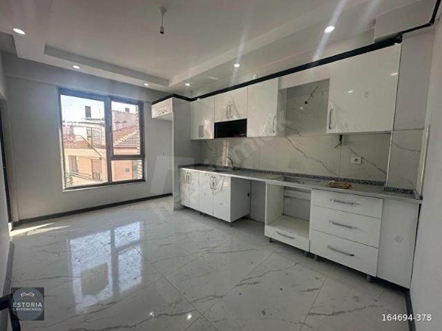 ESTORIA'DAN ŞARHÖYÜK MH MUHTARLIK YAKINI ARA KAT 3+1 DAİRE