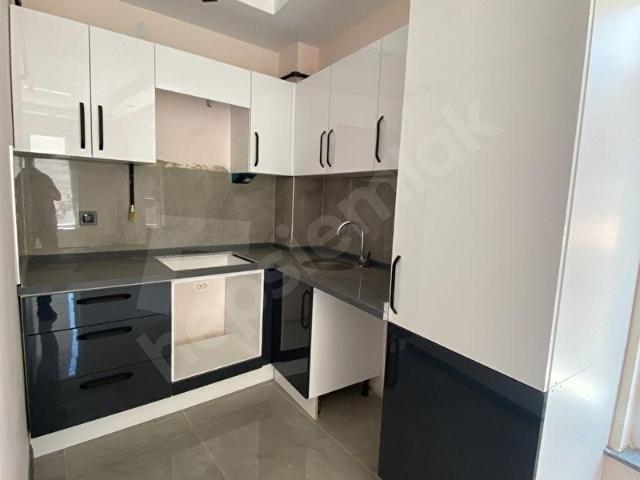 ESTORIA'DAN BÜYÜK PARK YAKINI İSKANLI BALKONLU SATILIK 1+1 DAİRE