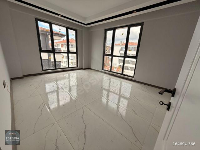 ESTORIA'DAN EMEK'TE AYRIK NİZAM KULLANIŞLI 2+1 DAİRE