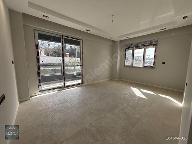 ESTORIA'DAN ZİNCİRLİKUYU'DA AYRIK NİZAM ARA KAT SIFIR 3+1 DAİRE