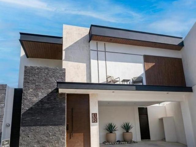 Estrena Moderna casa en Los Encinos, Saltillo
