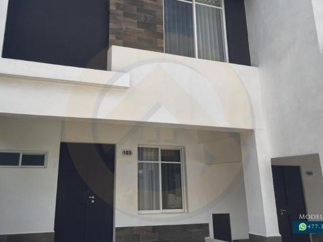 Estrena casa con jardín y 3 recamaras c/u baño completo