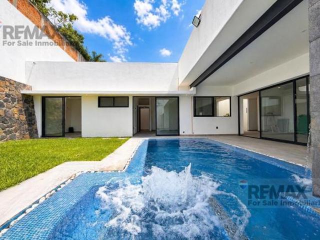 Estrena casa de lujo de una sola planta con alberca y jacuzzi en Burgos, Temixco, Morelos…Clave 6149