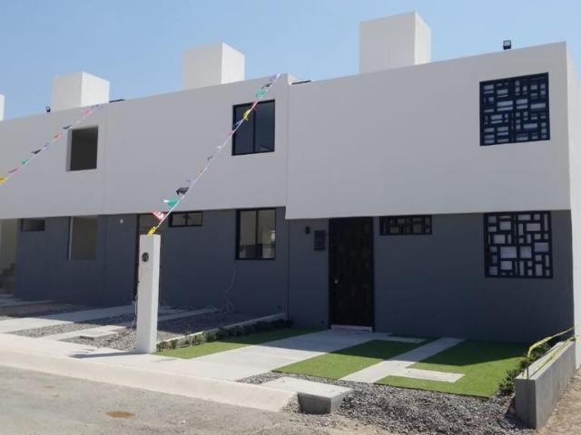 Estrena Casa en El Pueblito, Corregidora, 4ta Recamara en PB, 3 Ba?os Completos