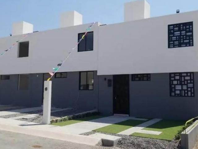 Estrena Casa en El Pueblito, Corregidora, Estudio, 2.5 Baños Completos