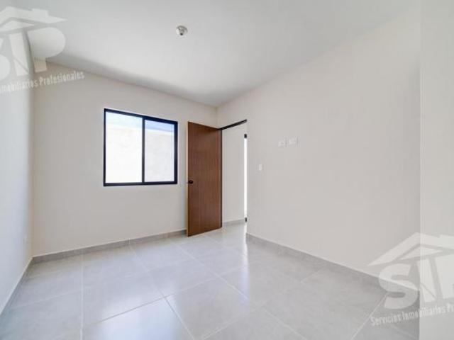 Estrena casa en fracc. cerrado al Nororiente de Saltillo