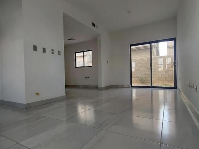 ESTRENA CASA EN LA MEJOR ZONA DE LA CIUDAD