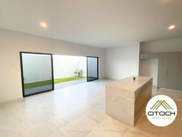 Estrena Casa en Sonterra Residencial con acabados de lujo