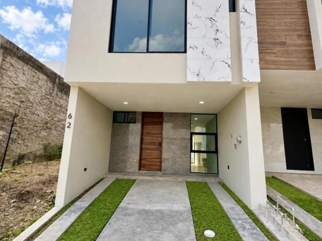 Estrena casa en venta en Fraccionamiento Zimaltá