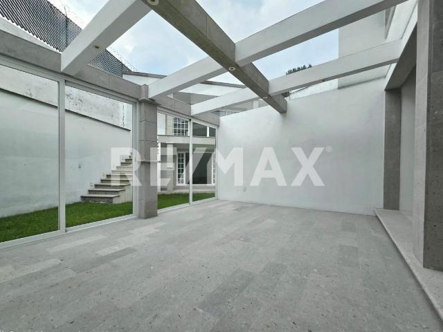 Estrena Casa En Venta en Fuente de Loreto, Lomas de las Palmas