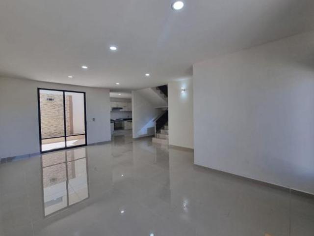 ESTRENA CASA NUEVA EN VENTA EN FRACCIONAMIENTO EXPLANADA SUR PACHUCA CON 5 HABITACIONES