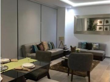 En venta departamento de lujo en Villas de Irapuato con alberca