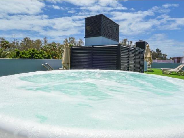 ✨?Estrena Lujo  Apartamento de 2 dormitorios a pasos de la playa de Arguineguín ?☀️