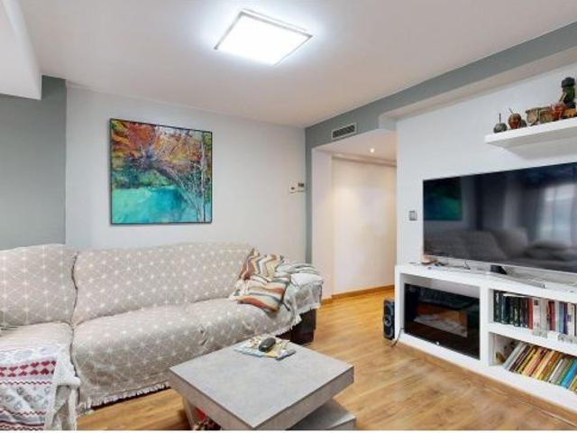¡ESTRENA TU NUEVO HOGAR MUY CERQUITA DEL CENTRO! Joya reformada con dos terrazas en Calle Santa Inés