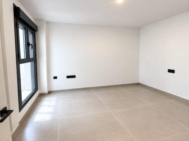 ESTRENA TU NUEVO HOGAR EN EL CORAZÓN DE FUENGIROLA – OBRA NUEVA CON 3 DORMITORIOS, TERRAZA Y ORIENTA
