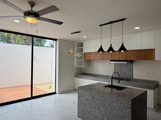 ESTRENA TOWNHOUSE DE LUJO EN MONTES DE AMÉ CON ROOFSTOP