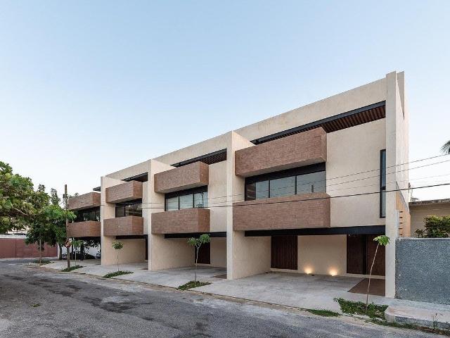 ESTRENA TOWNHOUSE EN RENTA A 1 CUADRA DE PROL. MONTEJO