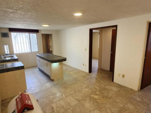 ESTRENE! Depa 100% Remodelado! Real Vallarta la mejor Ubicación para su Familia!